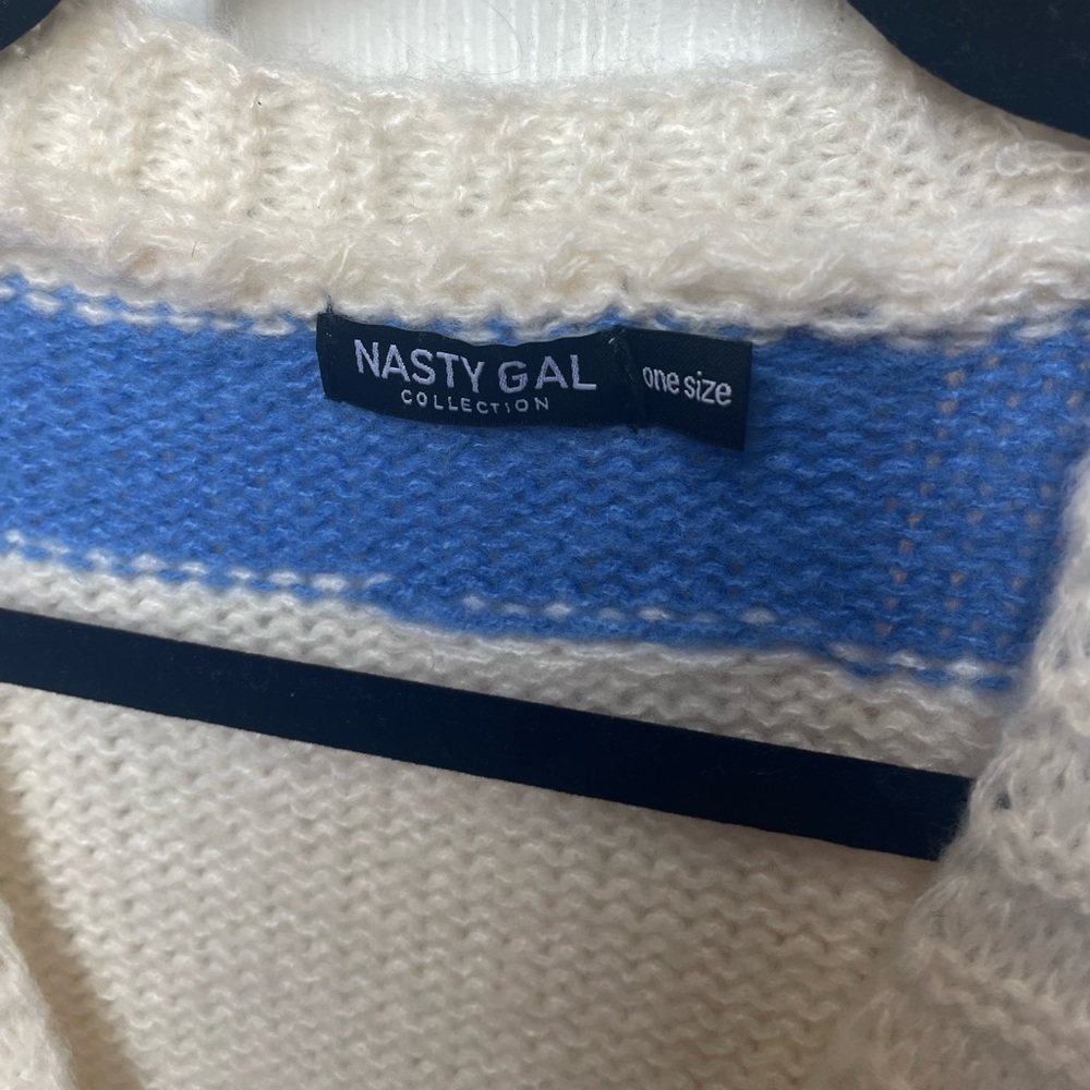 Oversized Sweater - Picture 3 of 3